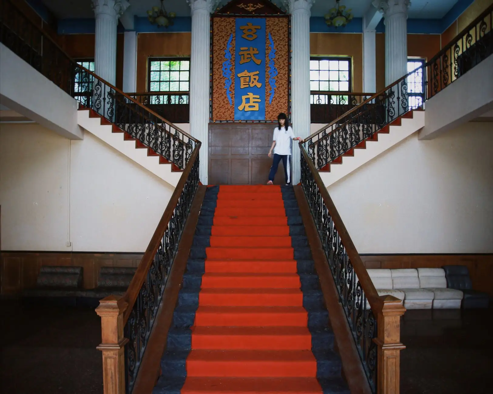工业现场长距离通信难题如何解决：信号中继器与集线器选型指南
