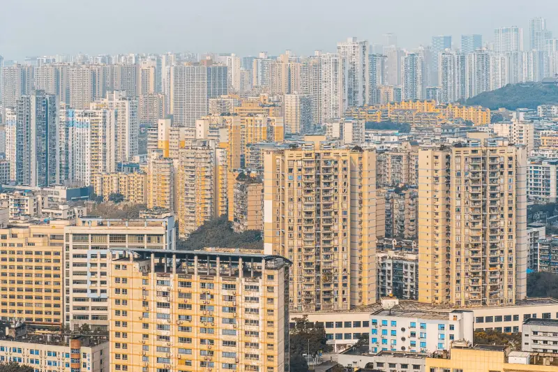 工业现场长距离通信难题：信号中继器与分线器的协同应用解析
