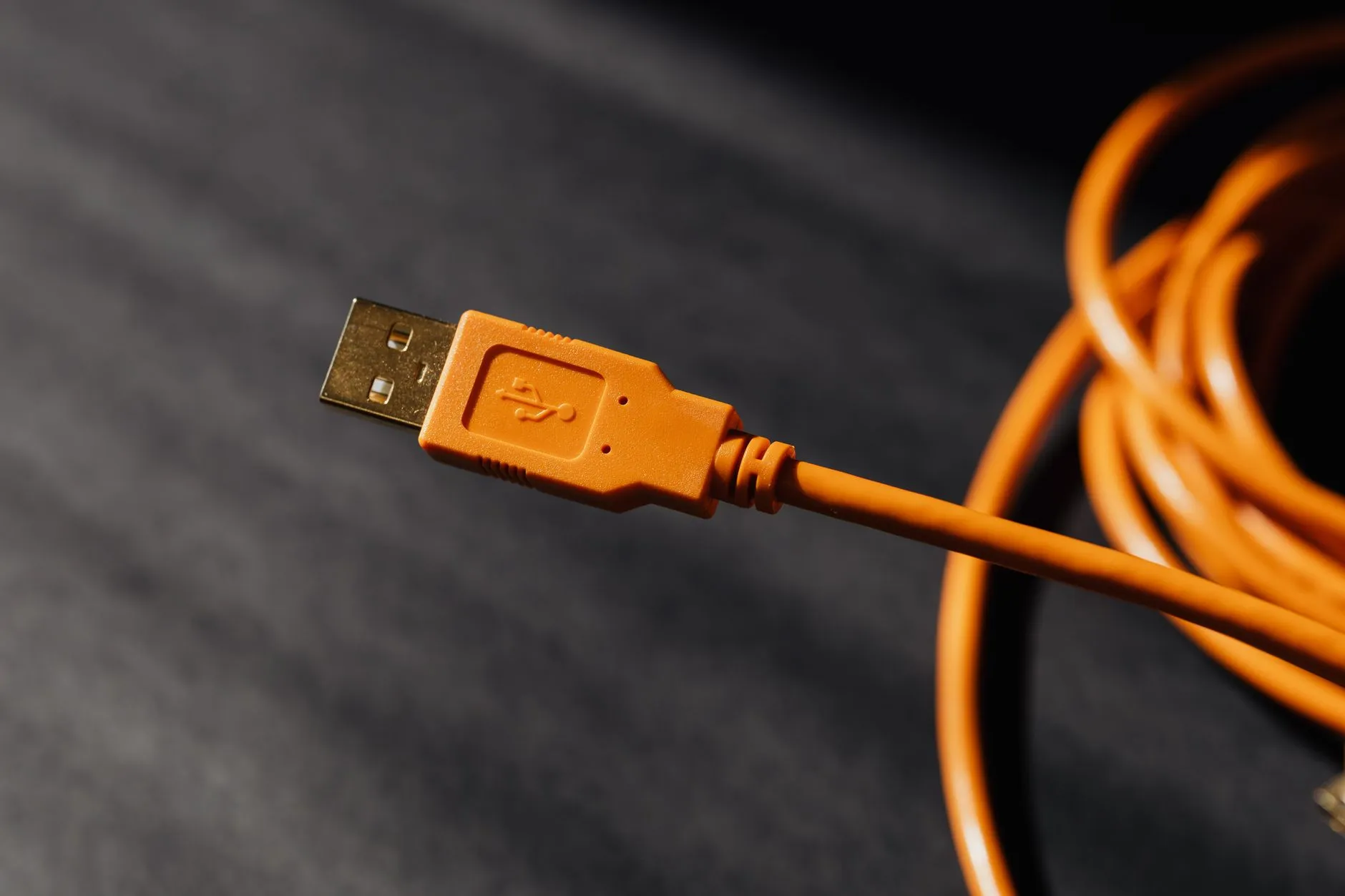 RS485集线器在弱电项目中的信号隔离与放大功能详解