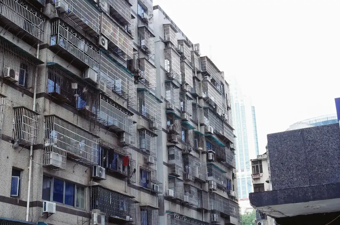 渝中区音迪娱信号中继器在工业长距离通信中的选型要点
