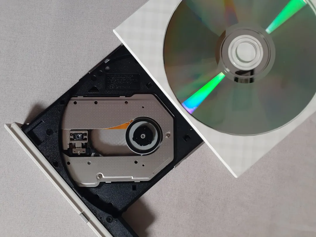 信号中继器与集线器的技术差异及隔离功能解析