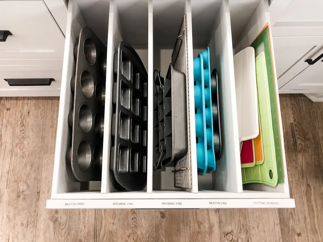 信号中继器与分线器在弱电项目中的功能差异及协同应用方案